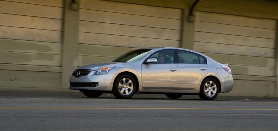  Nissan Altima V6 2007 года  (фото 7 из 37)